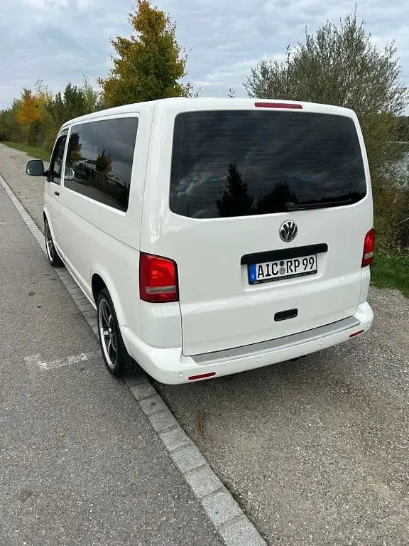 Używany VW T5 140 KM (102 kW) 2011 Biały Van