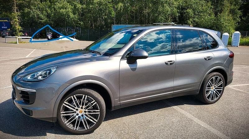 Gebraucht Porsche Cayenne S 385 PS (283 kW) 2016 Grau SUV
