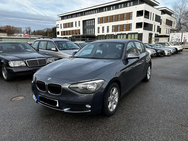 Mineralgrau metallic Gebraucht 2011 BMW 116 Kleinwagen | 8.300 € (Fairer Preis) - Bild 1/4
