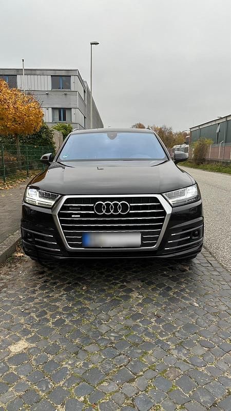 Gebraucht Audi Q7 Ambiente 272 PS (200 kW) 2016 Schwarz SUV