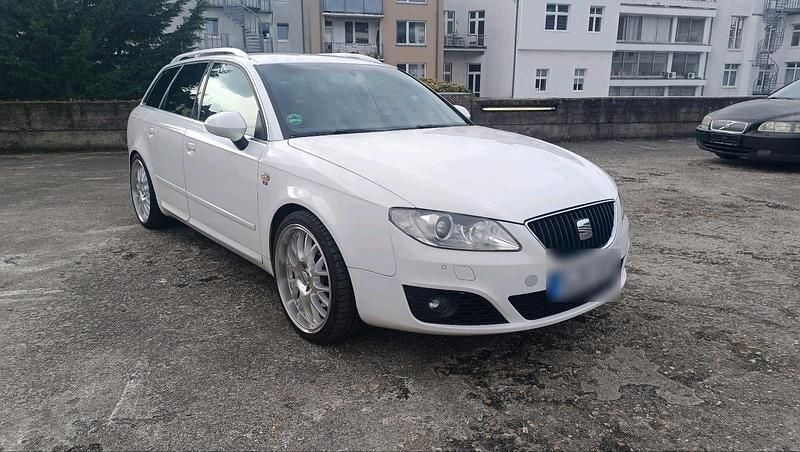 Second-hand Seat Exeo 211 CP (155 kW) 2011 Alb Cabrio