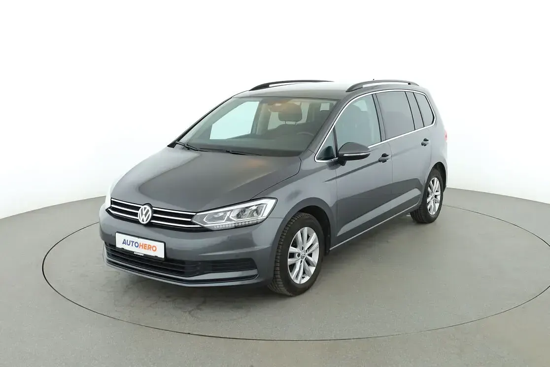 Gebraucht VW Touran Comfortline 150 PS (110 kW) 2018 Van / Kleinbus