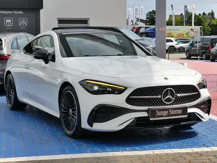 Gebraucht Mercedes CLE300 AMG 258 PS (189 kW) 2024 Coupé