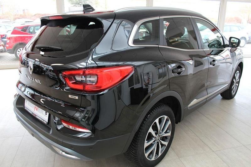 Gebraucht Renault Kadjar Intens 116 PS (85 kW) 2021 Schwarz SUV