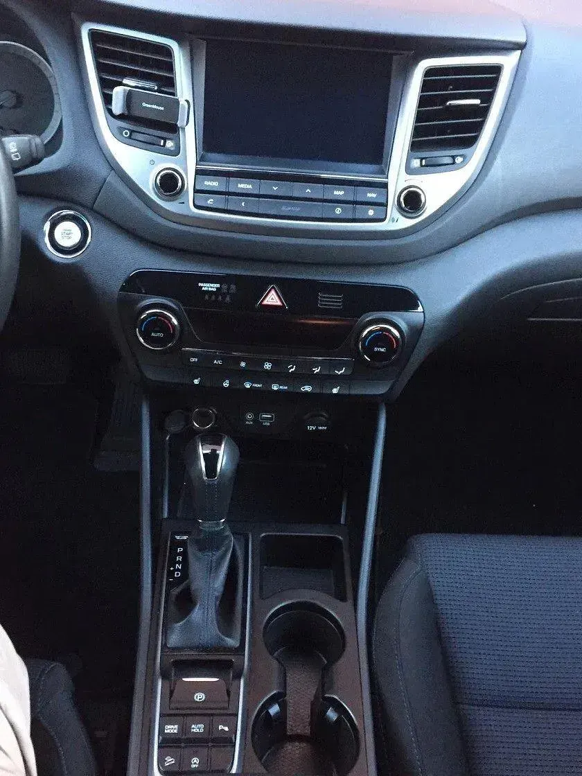Gebraucht Hyundai Tucson Style 141 PS (103 kW) 2017 Grau SUV