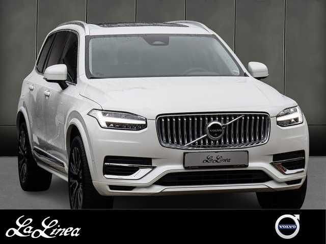 707 crystal white (metallic) Gebraucht 2024 Volvo XC90 Plus SUV | 61.890 € (Fairer Preis) - Bild 1/3