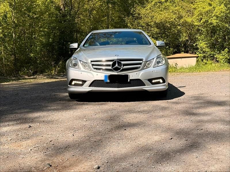 Second-hand Mercedes E250 204 CP (150 kW) 2011 Argintiu Coupe