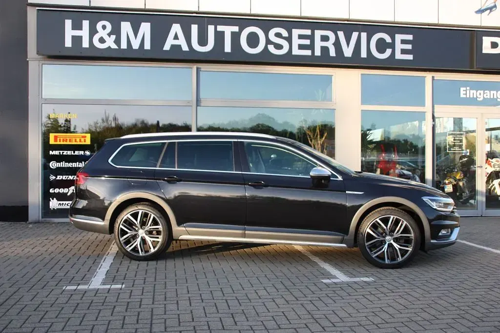 Używany VW Passat Alltrack 190 KM (139 kW) 2018 Czarny Kombi