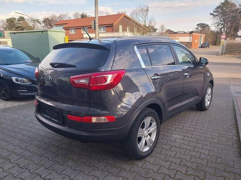 Gebraucht Kia Sportage Vision 135 PS (99 kW) 2011 Grau SUV