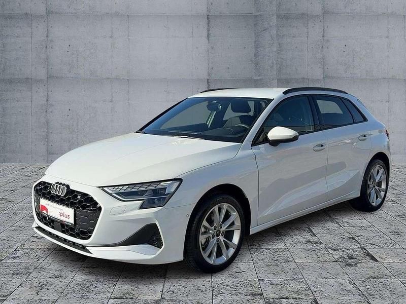 Gebraucht Audi A3 Advanced 116 PS (85 kW) 2025 Gletscherweiß metallic Limousine