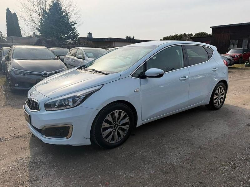 Gebraucht Kia Ceed GT 136 PS (100 kW) 2016 Weiß Limousine