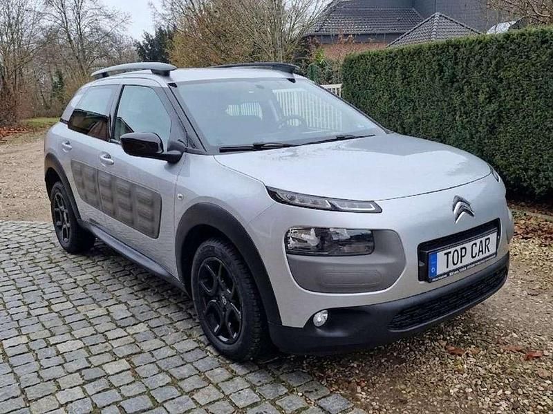 Gebraucht Citroën C4 Feel 99 PS (72 kW) 2016 Lackierung aluminiumgrau/met SUV