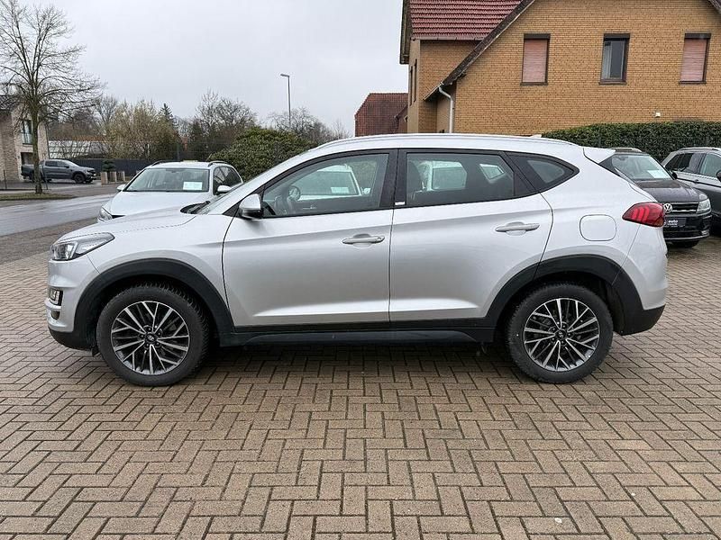 Gebraucht Hyundai Tucson 177 PS (130 kW) 2020 Silber SUV