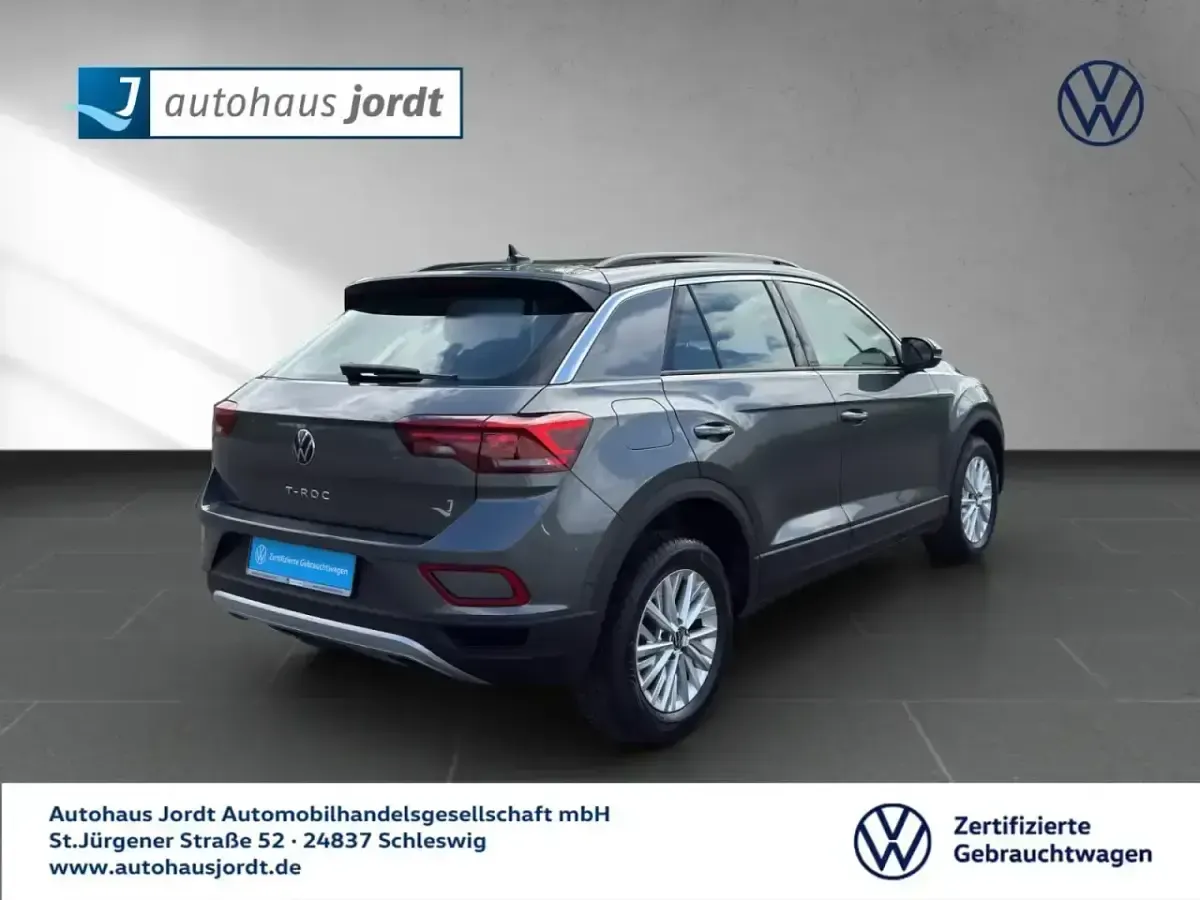Gebraucht VW T-Roc Life 116 PS (85 kW) 2024 Grau SUV