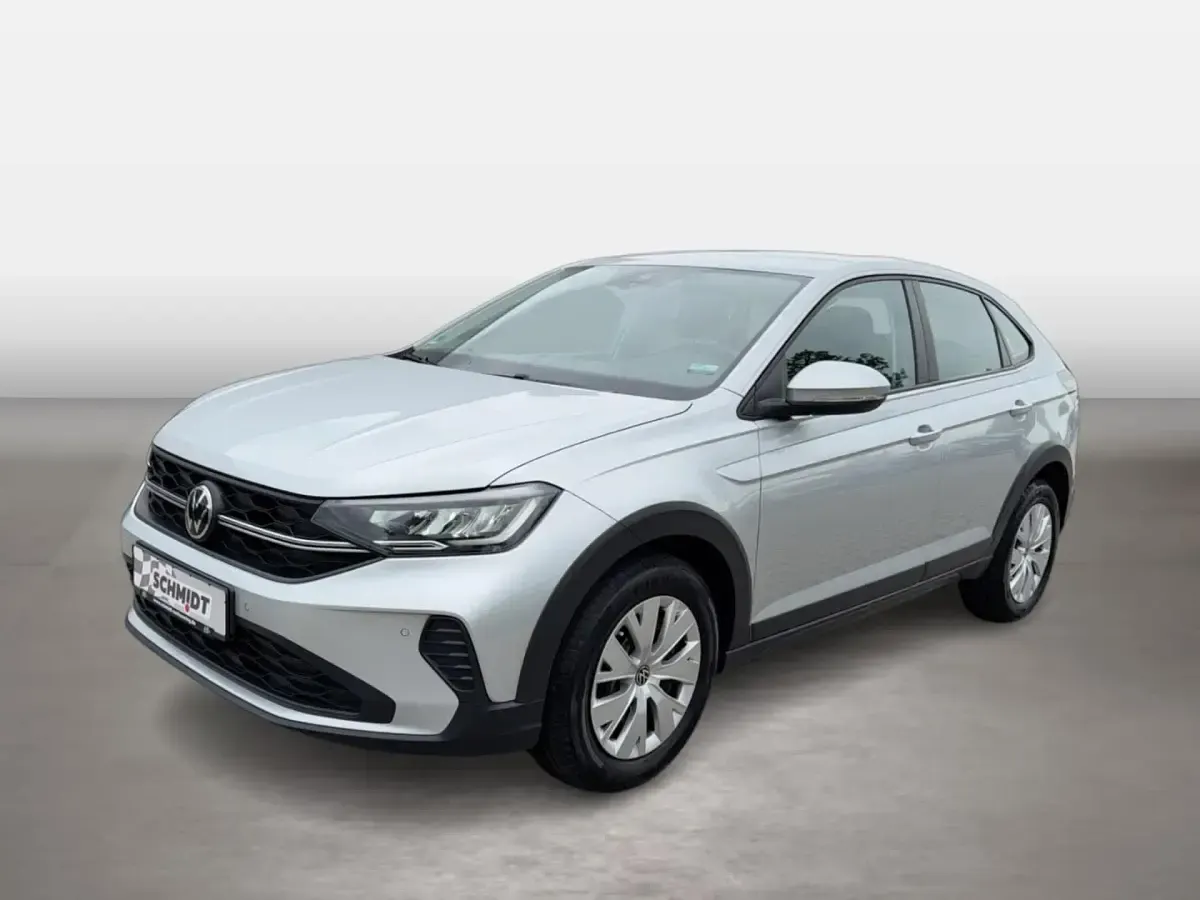 Gebraucht VW Taigo Basis 95 PS (69 kW) 2023 Silber SUV
