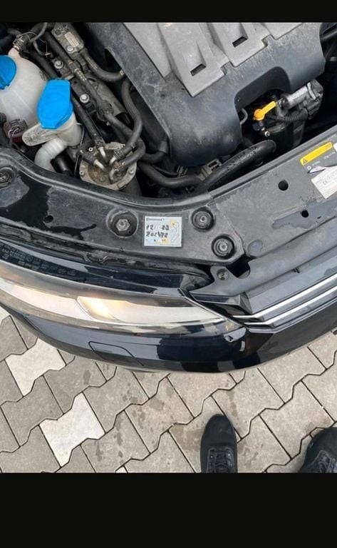 Gebraucht VW Touran Cup 140 PS (102 kW) 2014 Schwarz Van / Kleinbus