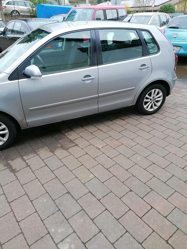 Gebraucht VW Polo 80 PS (58 kW) 2007 Silber Kleinwagen