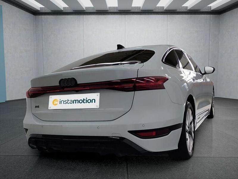 Używany Audi A6 e-tron 2025 Biały Sedan/Limuzyna