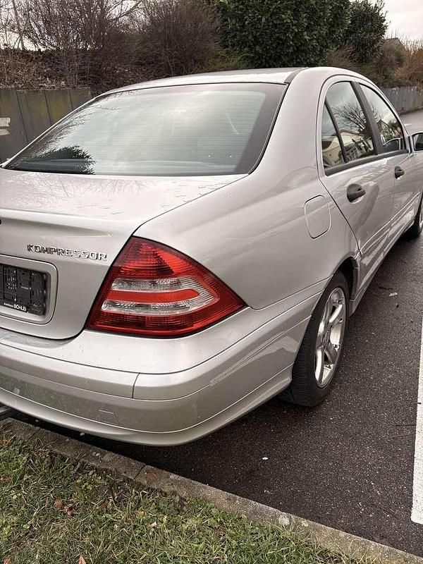 Gebraucht Mercedes C180 Classic 143 PS (105 kW) 2004 Limousine