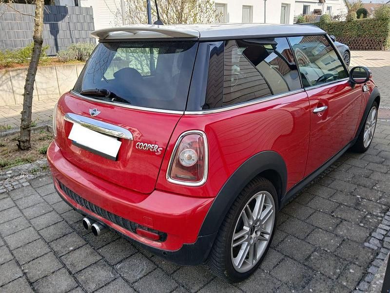 Gebraucht Mini Cooper S 174 PS (127 kW) 2009 Rot Kleinwagen
