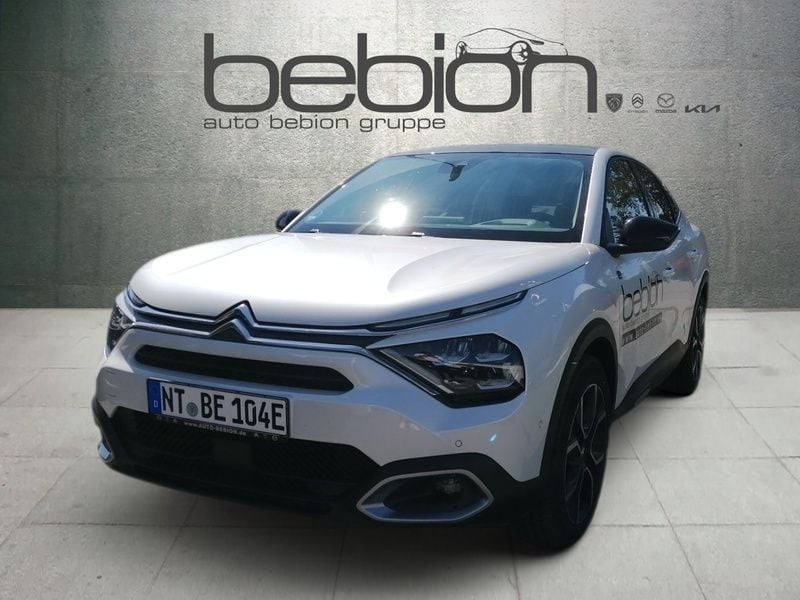 Perlmutt weiss Gebraucht 2023 Citroën e-C4 Shine Limousine | 20.700 € (Superpreis) - Bild 1/4