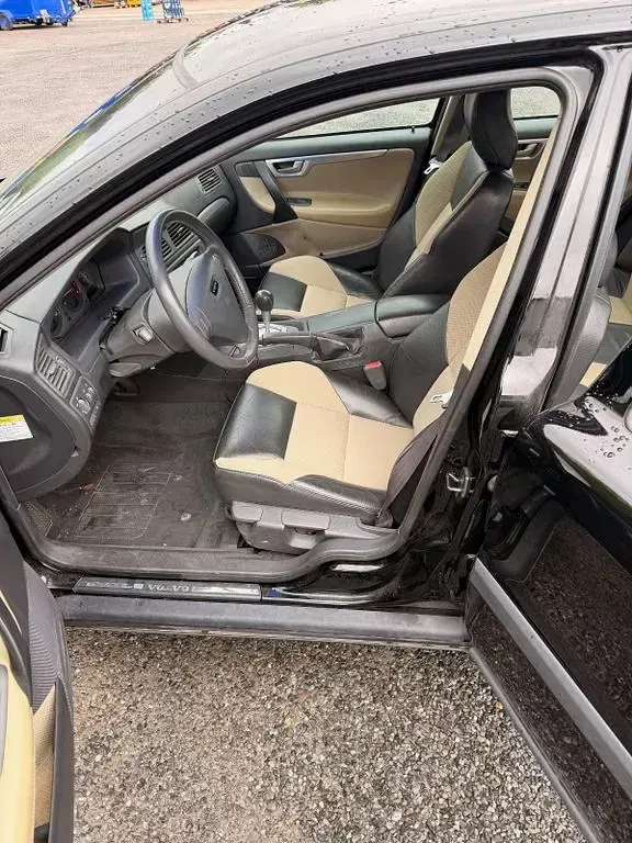 Gebraucht Volvo S60 140 PS (102 kW) 2001 Schwarz Limousine