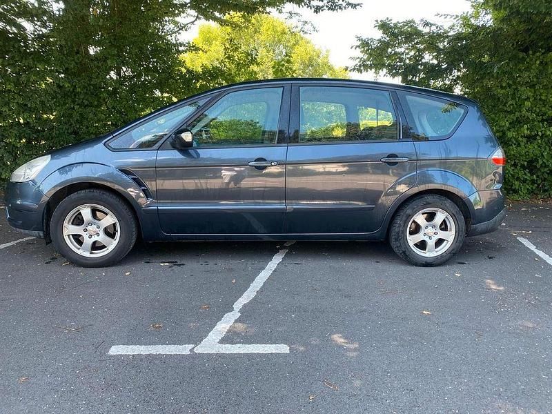 Gebraucht Ford S-MAX Trend 145 PS (106 kW) 2006 Grau Van / Kleinbus