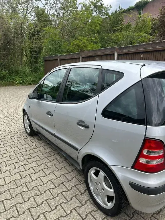 Gebraucht Mercedes A140 Classic 82 PS (60 kW) 2003 Silber Limousine