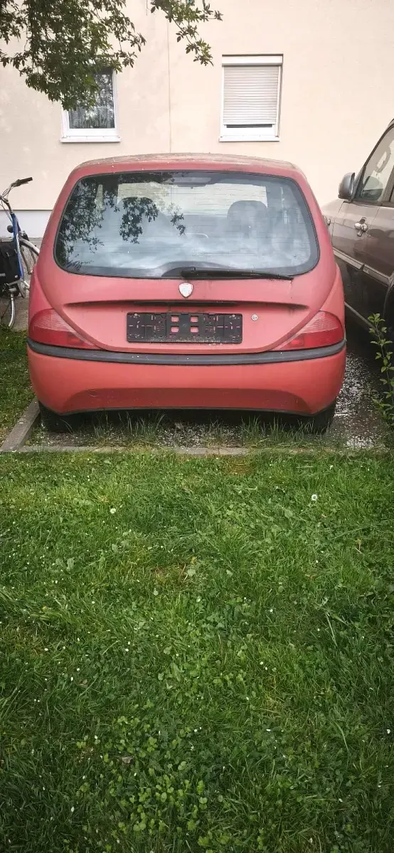 Gebraucht Lancia Ypsilon 54 PS (39 kW) 1998 Rot Kleinwagen