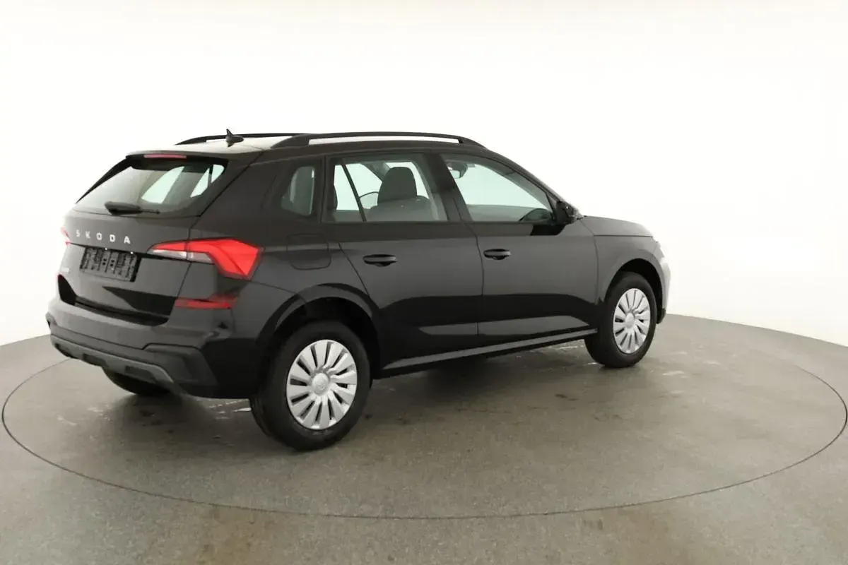 Neu Skoda Kamiq Selection 150 PS (110 kW) 2026 Black magic perleffekt SUV