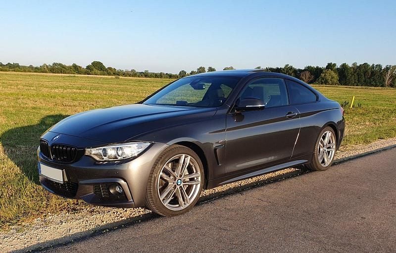Grau Gebraucht 2016 BMW 440 M Sport Coupé | 35.000 € (Teuer) - Bild 1/4