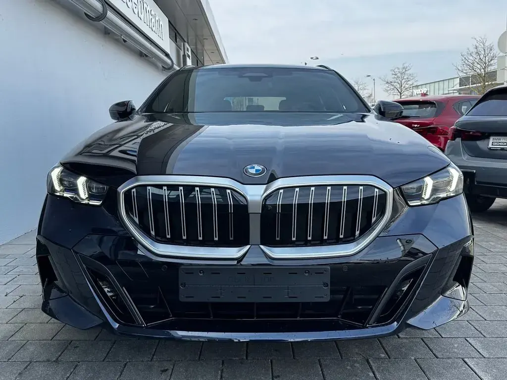 Neu BMW 520 M Sport 197 PS (144 kW) 2026 Schwarz Limousine