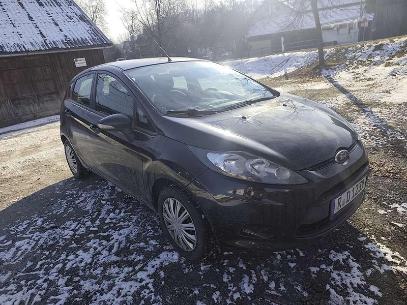 Gebraucht Ford Fiesta Trend 82 PS (60 kW) 2012 Limousine