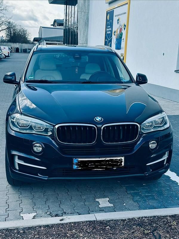 Gebraucht BMW X5 258 PS (189 kW) 2016 Blau SUV