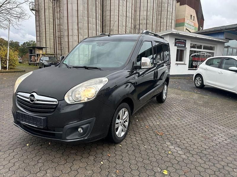 Schwarz Gebraucht 2013 Opel Combo Edition Van / Kleinbus | 4.990 € (Fairer Preis) - Bild 1/4