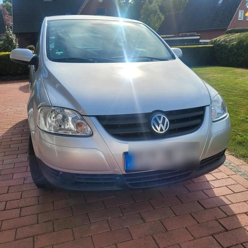 Silber Gebraucht 2007 VW Fox Kleinwagen | 1.500 € (Guter Preis) - Bild 1/4