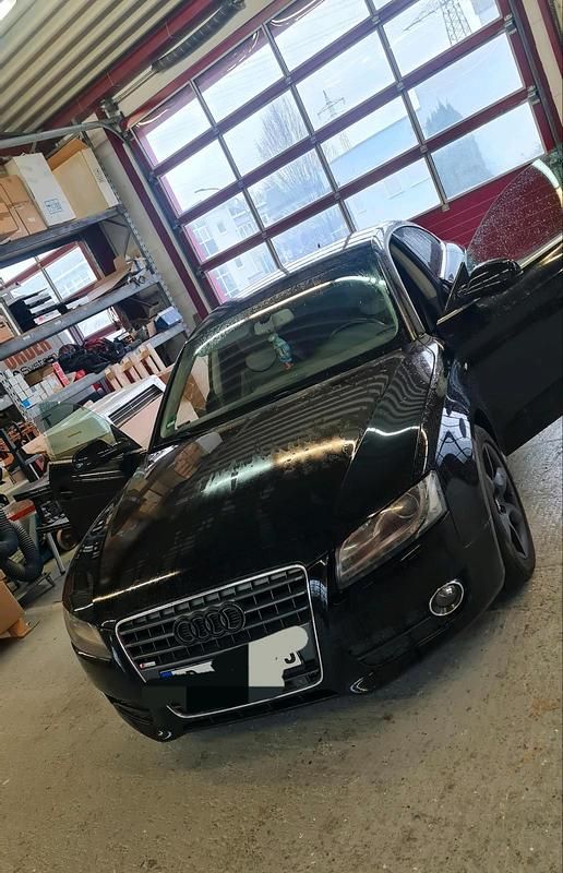 Schwarz Gebraucht 2011 Audi A5 Sportback Limousine | 8.300 € (Fairer Preis) - Bild 1/4