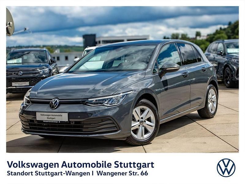 Delfingrau metallic Gebraucht 2020 VW Golf VIII Life Limousine | 18.630 € (Guter Preis) - Bild 1/4