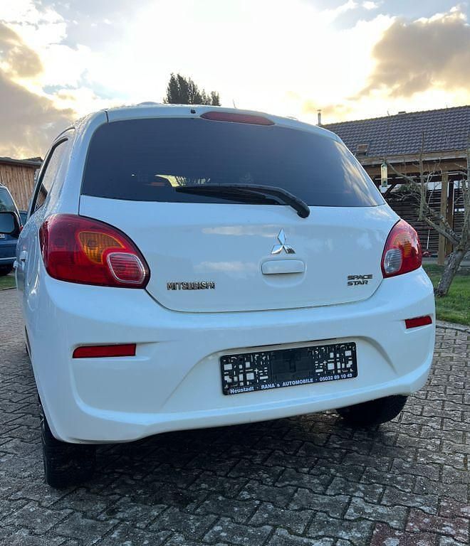 Gebraucht Mitsubishi Space Star 71 PS (52 kW) 2020 Weiß Kleinwagen