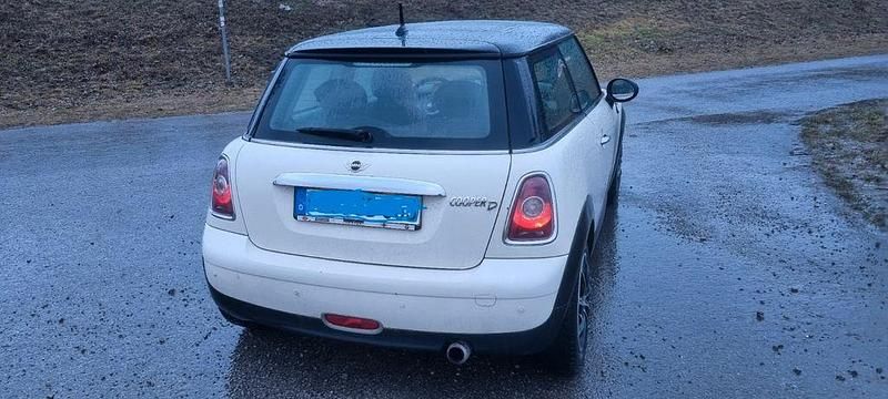Gebraucht Mini Cooper D 109 PS (80 kW) 2009 Weiß Kleinwagen
