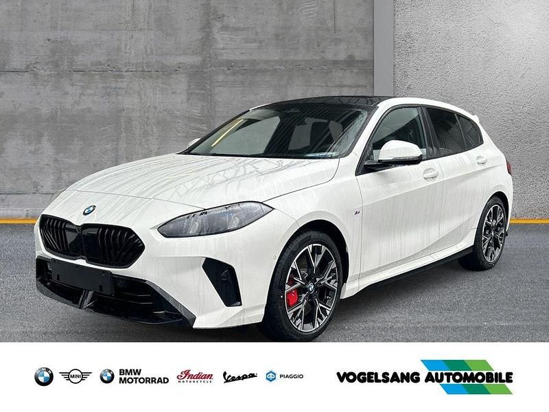 Alpinweiss iii Neu 2025 BMW 120 M Sport Kleinwagen | 42.490 € (Teuer) - Bild 1/4