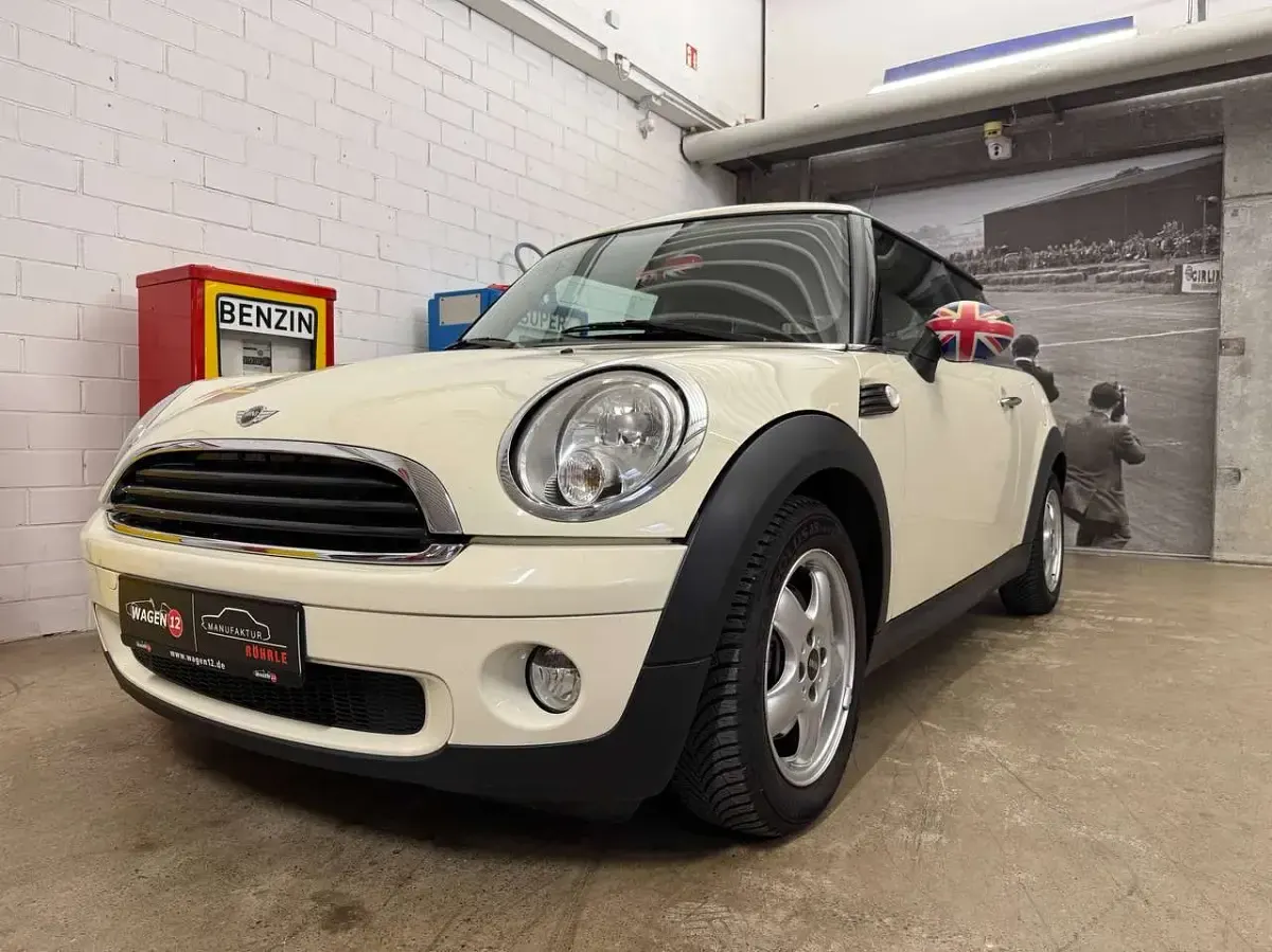 Gebraucht Mini ONE 95 PS (69 kW) 2010 Weiß Kleinwagen
