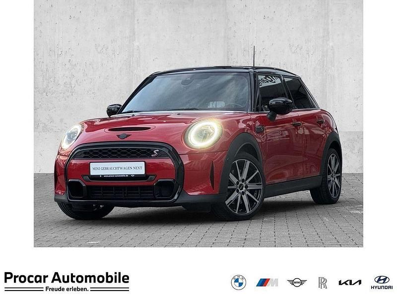 Chili red Gebraucht 2022 Mini Cooper S Kleinwagen | 30.470 € (Etwas zu teuer) - Bild 1/4