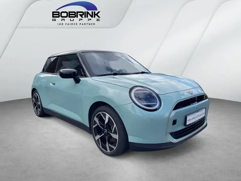 Gebraucht Mini Cooper SE 160 kW (218 PS) 2024 Grün Kleinwagen