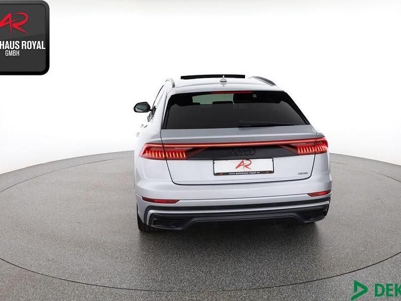 Gebraucht Audi Q8 S-Line 340 PS (250 kW) 2019 Silber (metallic) SUV