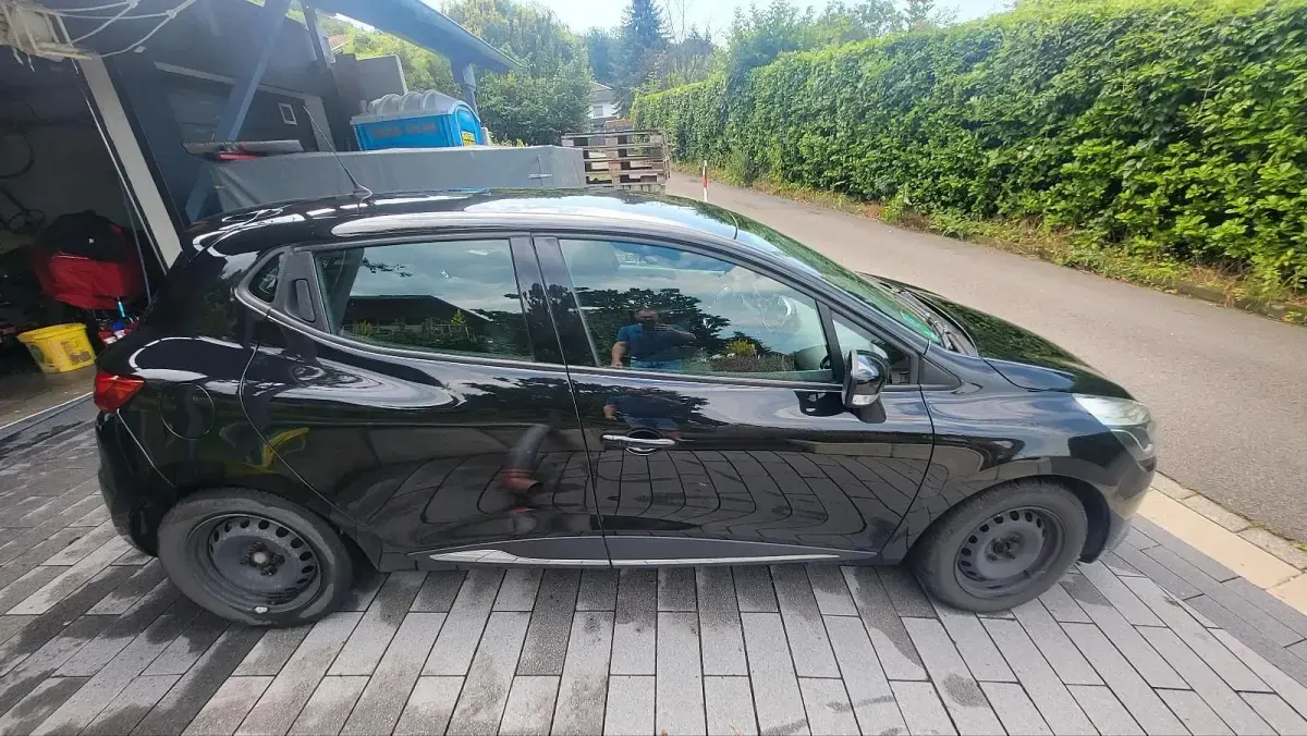Gebraucht Renault Clio IV Dynamique 90 PS (66 kW) 2014 Schwarz Kleinwagen