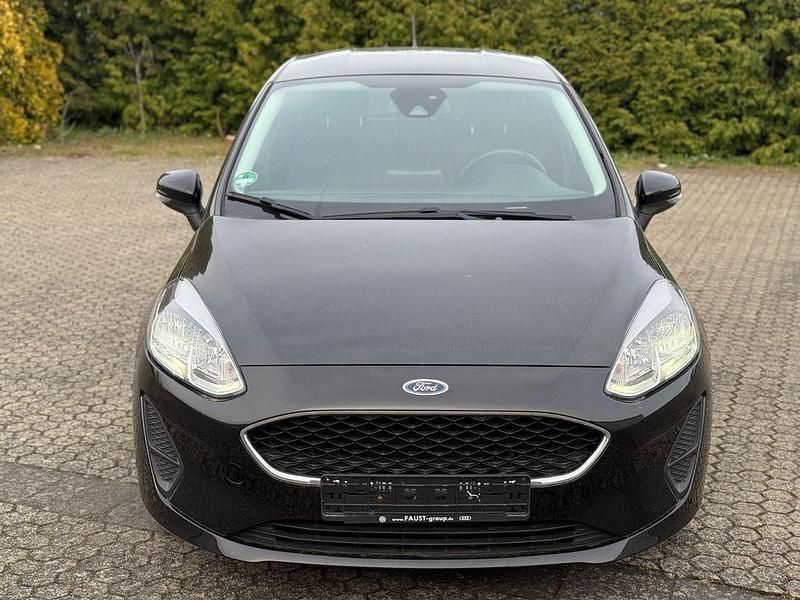 Gebraucht Ford Fiesta Cool & Connect 95 PS (69 kW) 2021 Schwarz Kleinwagen