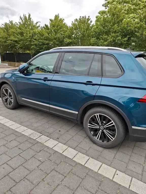 Gebraucht VW Tiguan Active 150 PS (110 kW) 2021 Blau SUV