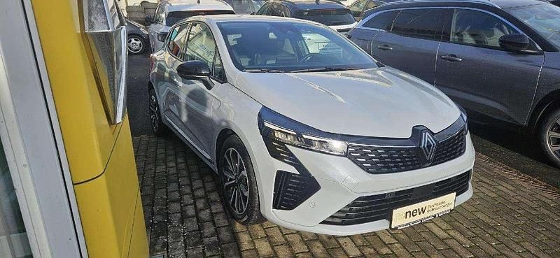 Gebraucht Renault Clio V Techno 91 PS (66 kW) 2024 Rafalegrau Limousine