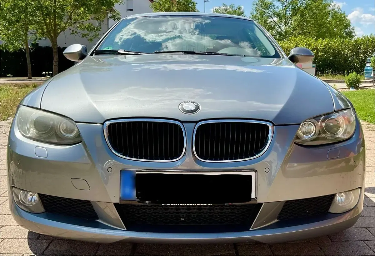 Gebraucht BMW 320 Sport Line 177 PS (130 kW) 2009 Grau Coupé